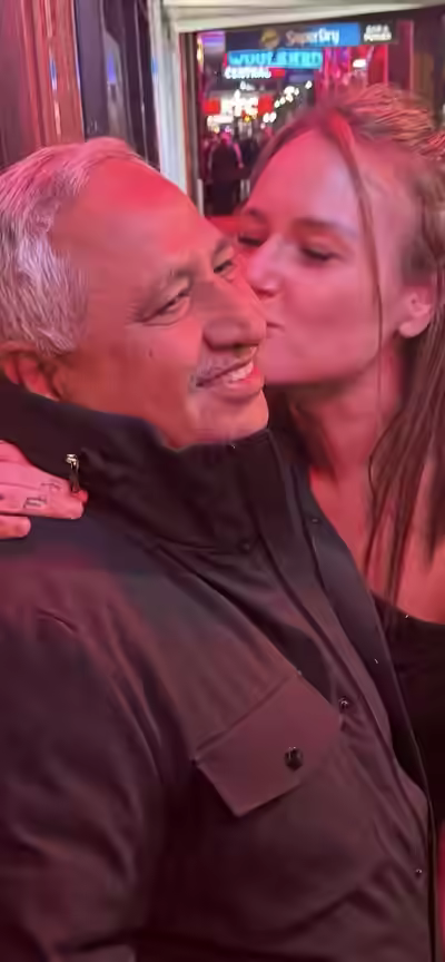 Amar Pehlani Kissing and LovingAustralian Call Girl