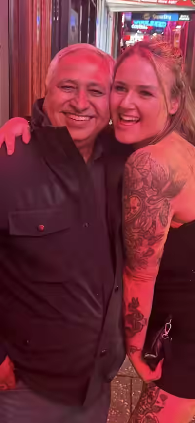 Amar Pehlani Kissing and LovingAustralian Call Girl