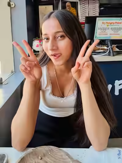 Viral Priya Exclusive泄漏照片 & 作品集