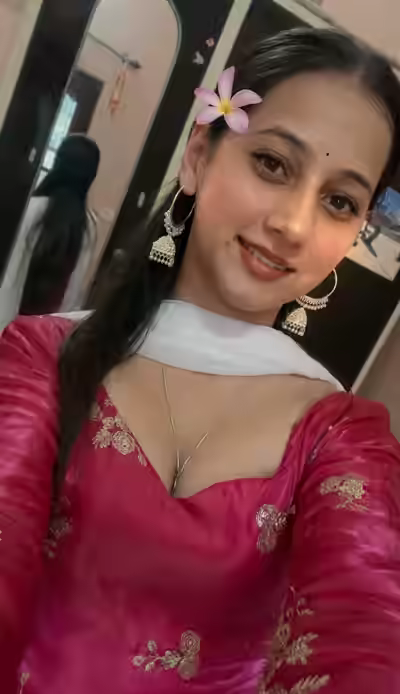 Viral Priya Exclusive泄漏照片 & 作品集