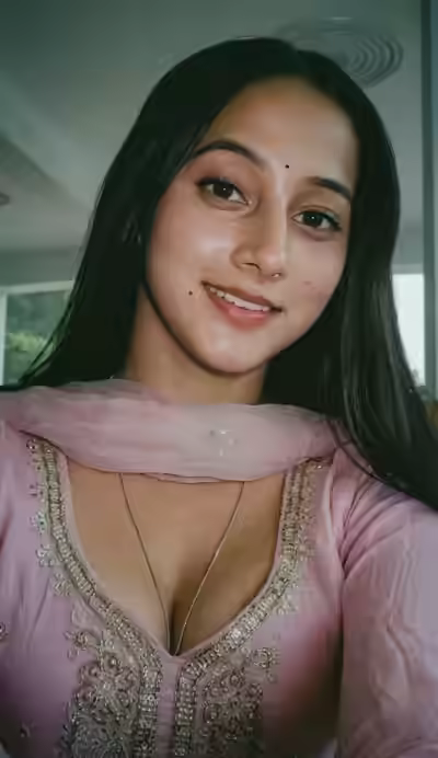 Viral Priya Exclusive泄漏照片 & 作品集