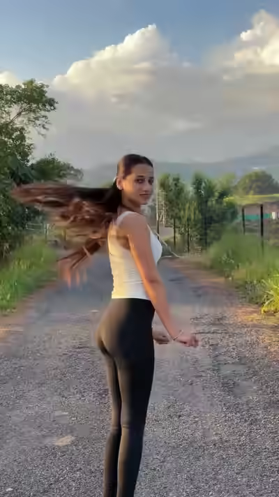 Viral Priya Exclusive泄漏照片 & 作品集