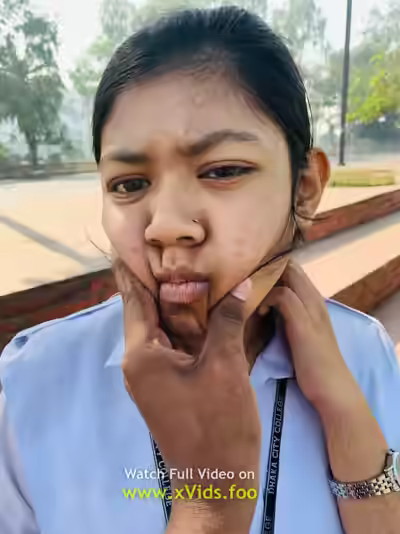 Beautiful Horny School Girl Pussy on Doggy Style