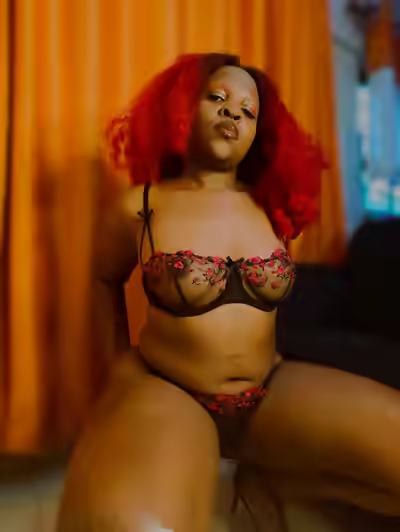 Kenyan Ebony Hoes