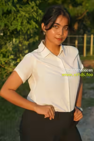 Viral Bangladeshi Student Leader with Cute Boobs