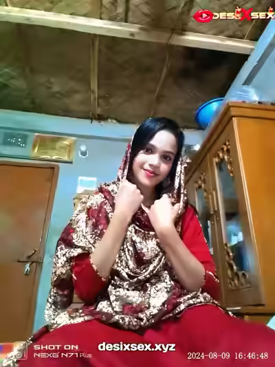 Cute Bangladeshi Slim Wife Teasing Scene