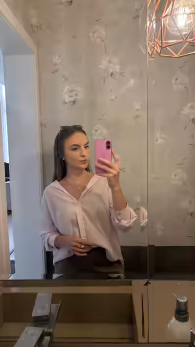 Micaeli L
