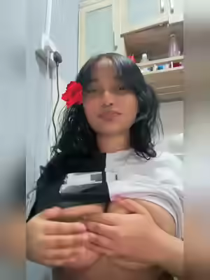 Huge Boobs Girl