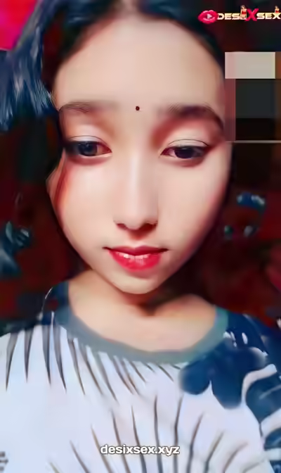 Cute Bangladeshi Girl展示胸部与私处