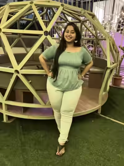 Desi Chubby GF Sucking Huge Cock