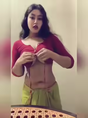 She's So Hot