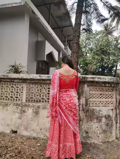 Desi Chubby Chasmish Boob Pressing