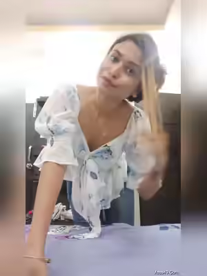 Bongo Naari Model Fingering